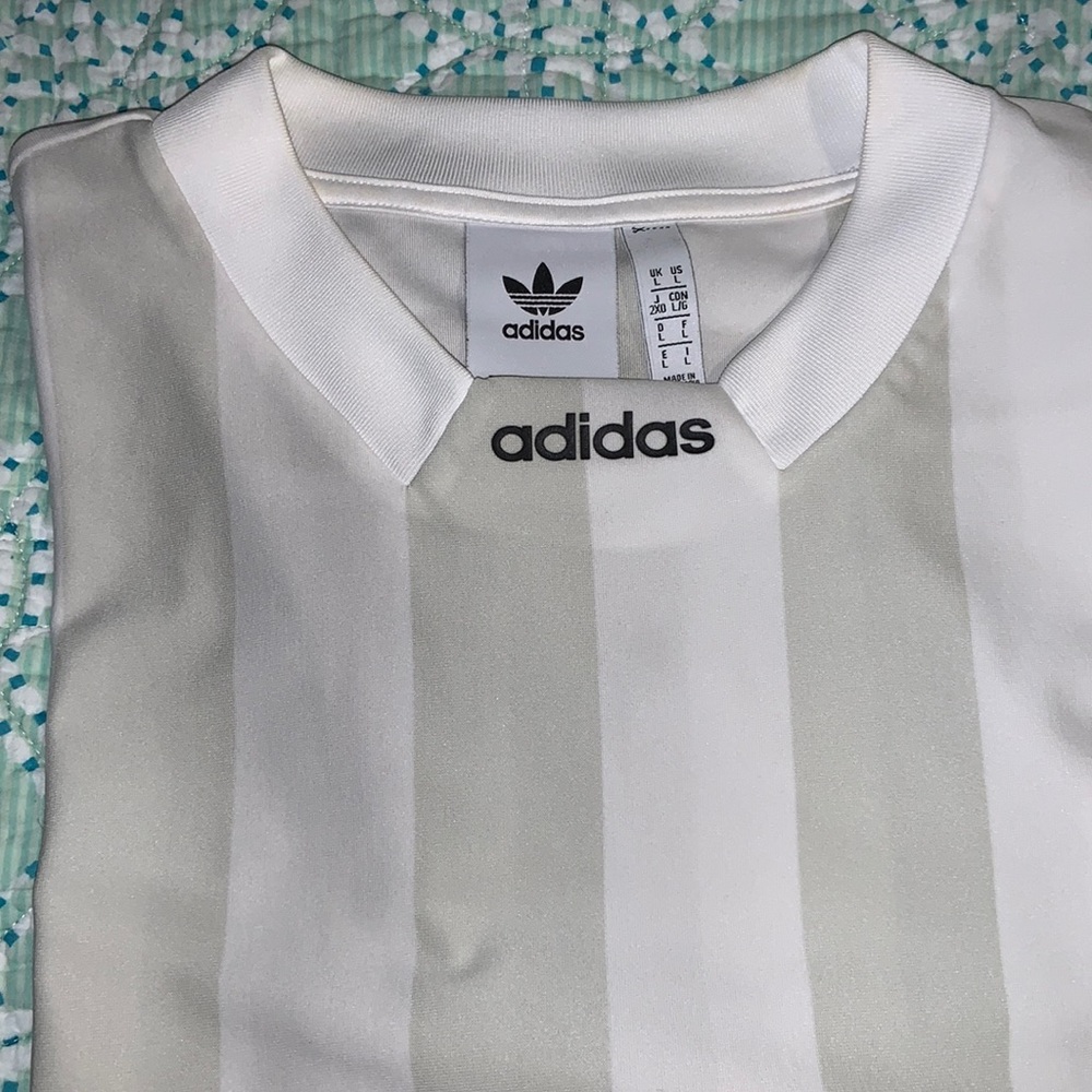 Mens adidas jersey tee size L